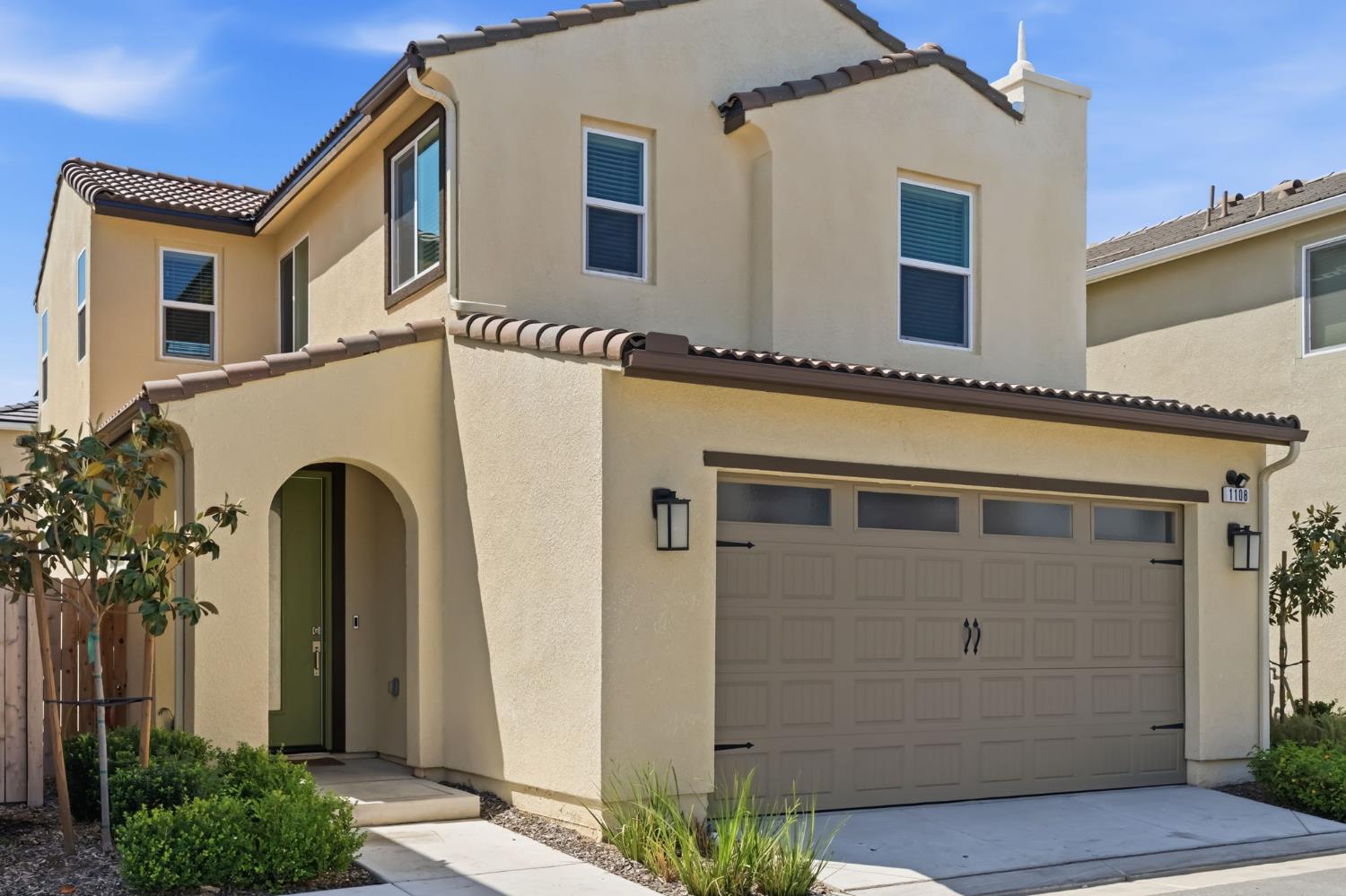 1108 Royalty Way W, Madera, CA 93636