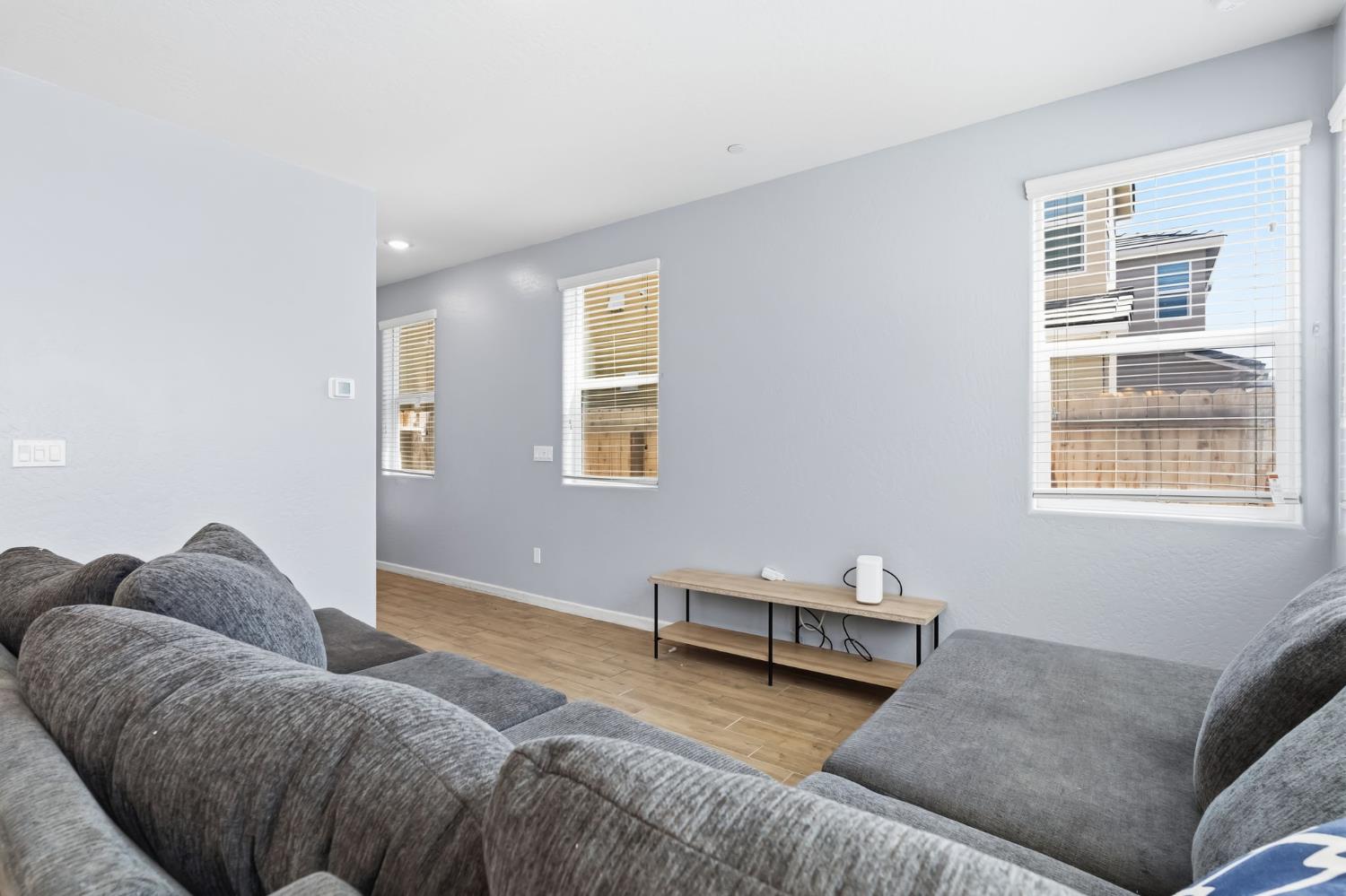 1108 Royalty Way W, Madera, CA 93636