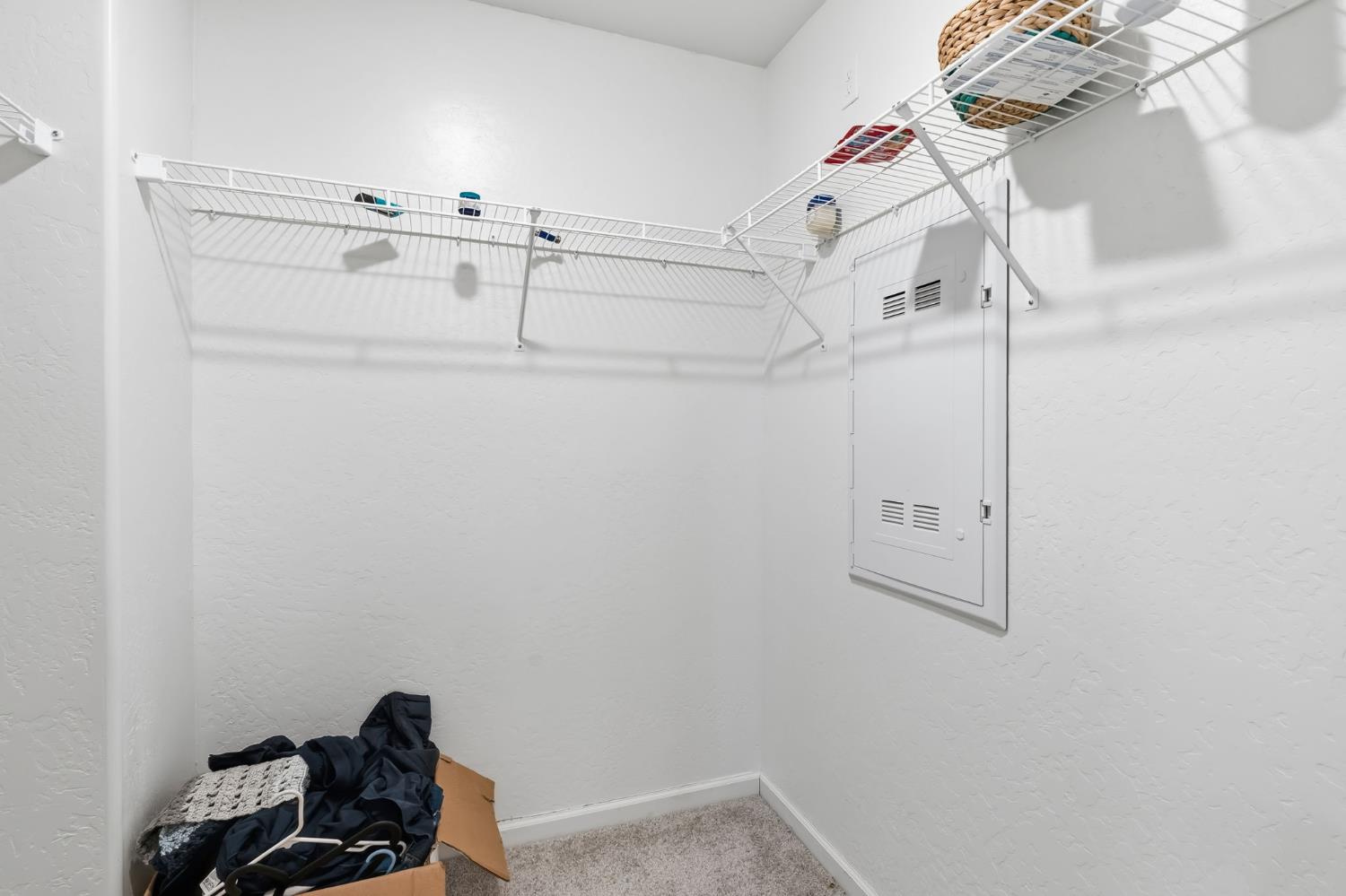 1108 Royalty Way W, Madera, CA 93636