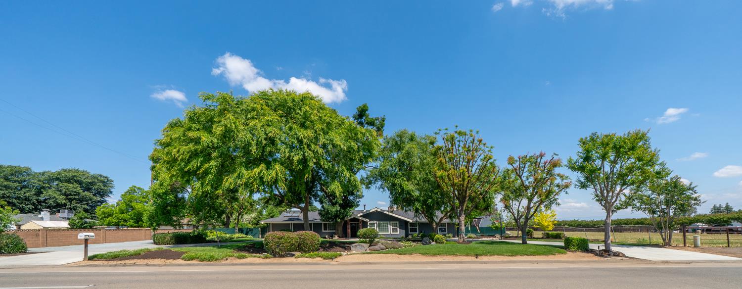 7044 E Clinton Ave, Fresno, CA 93737