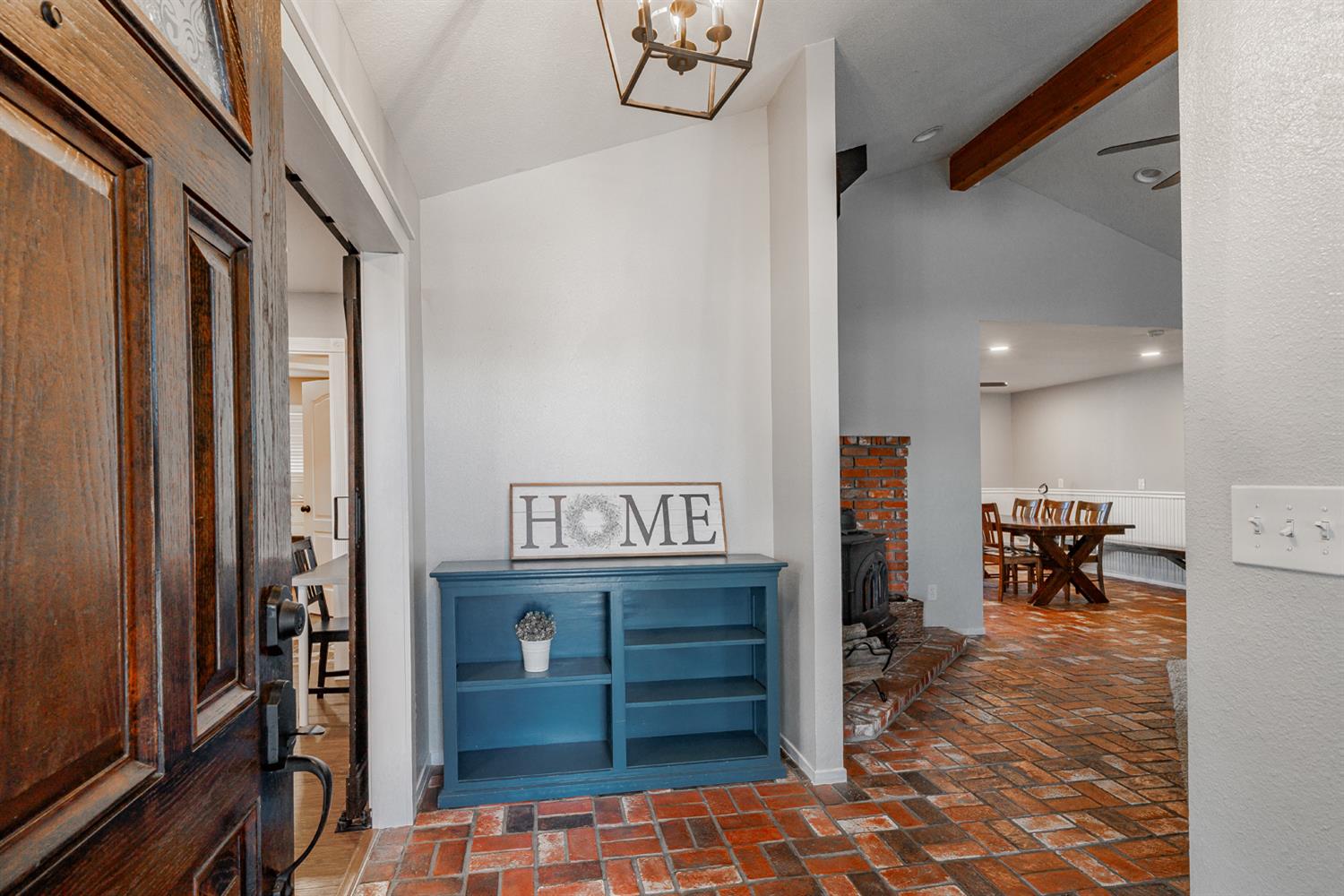 7044 E Clinton Ave, Fresno, CA 93737