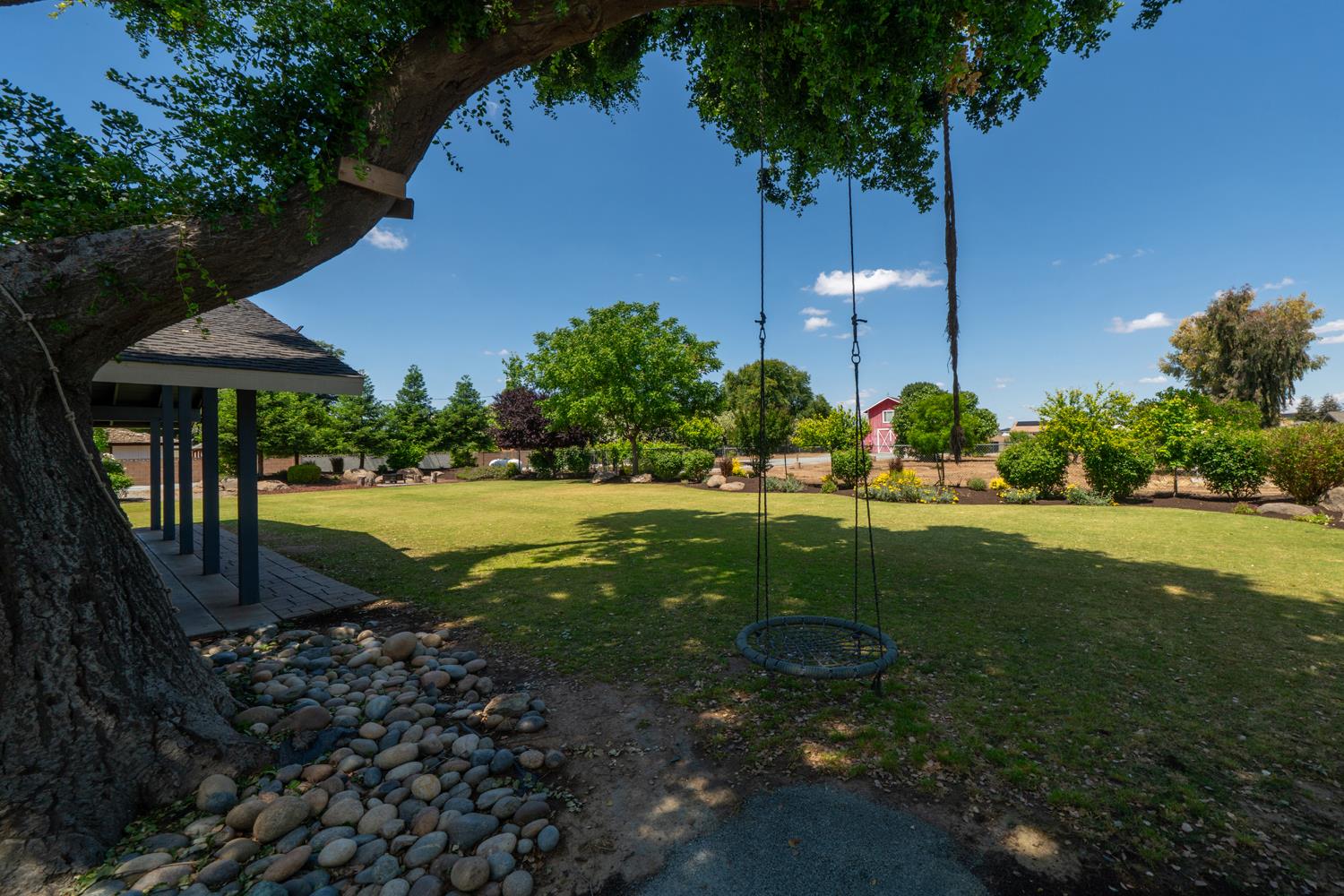 7044 E Clinton Ave, Fresno, CA 93737