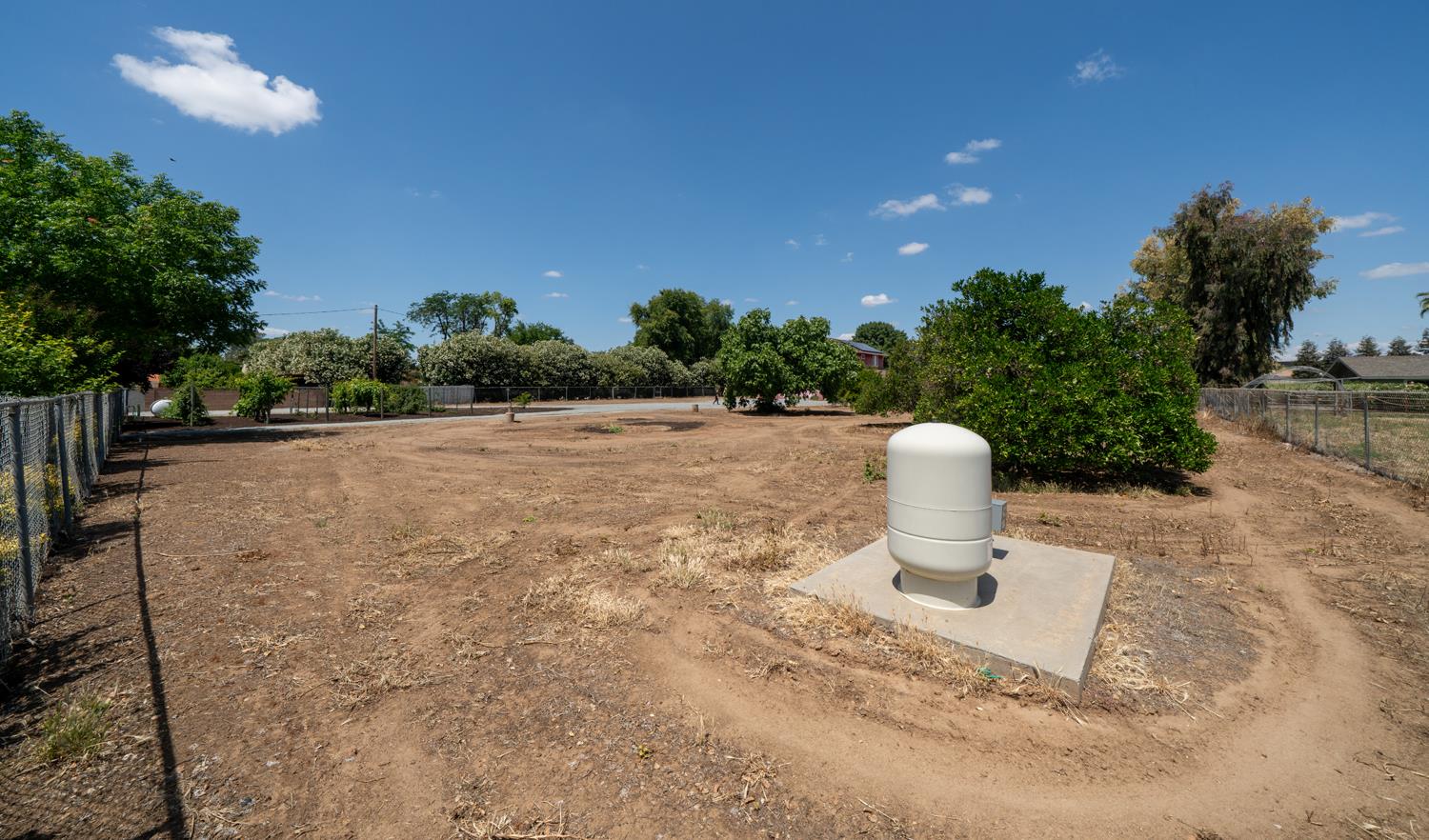 7044 E Clinton Ave, Fresno, CA 93737