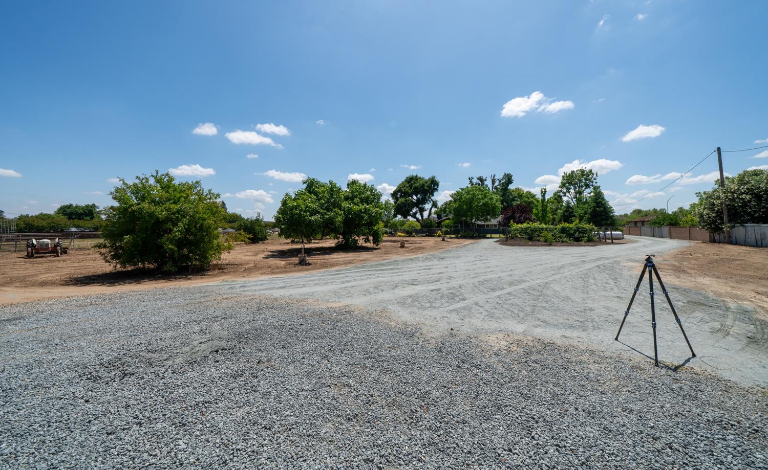 7044 E Clinton Ave, Fresno, CA 93737