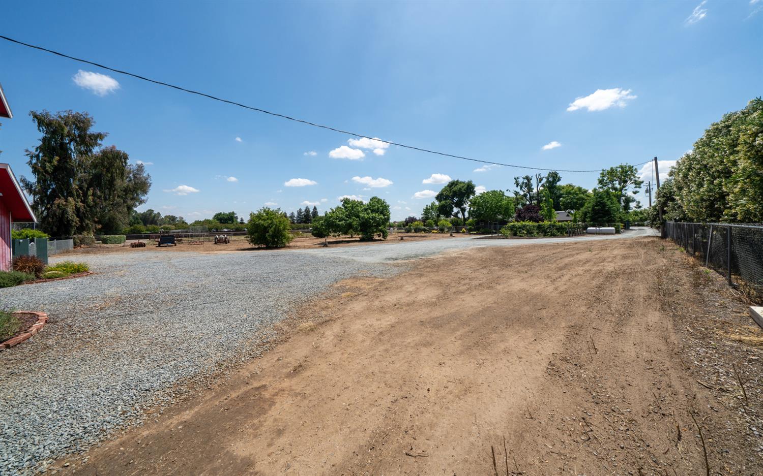 7044 E Clinton Ave, Fresno, CA 93737