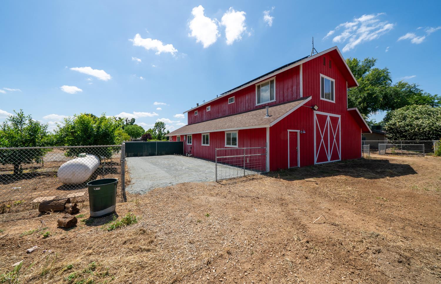 7044 E Clinton Ave, Fresno, CA 93737