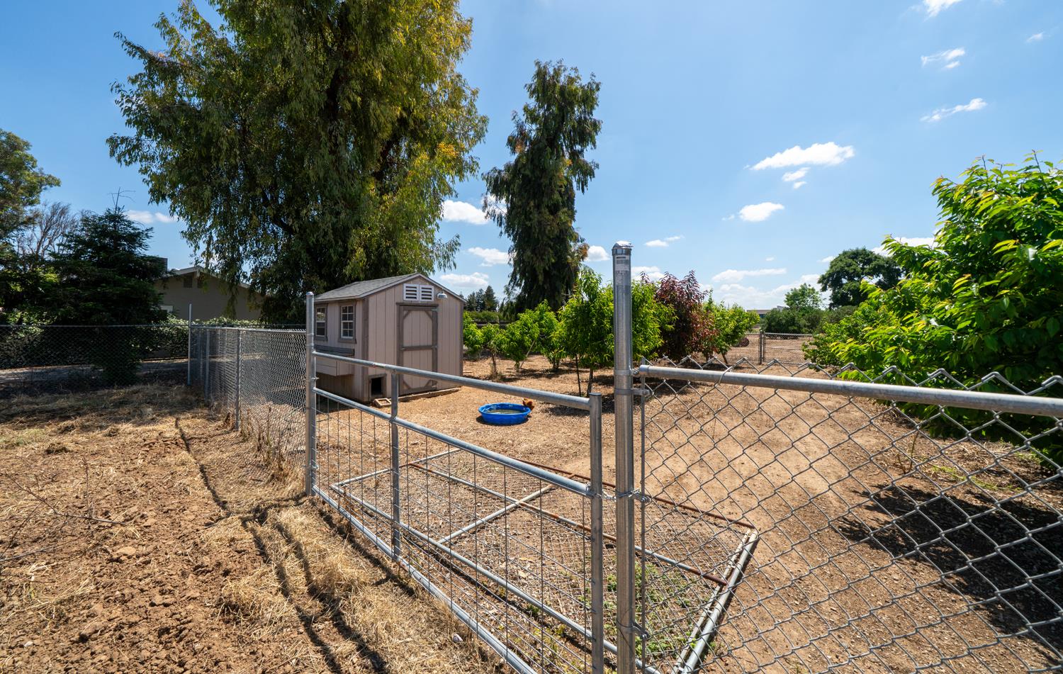 7044 E Clinton Ave, Fresno, CA 93737