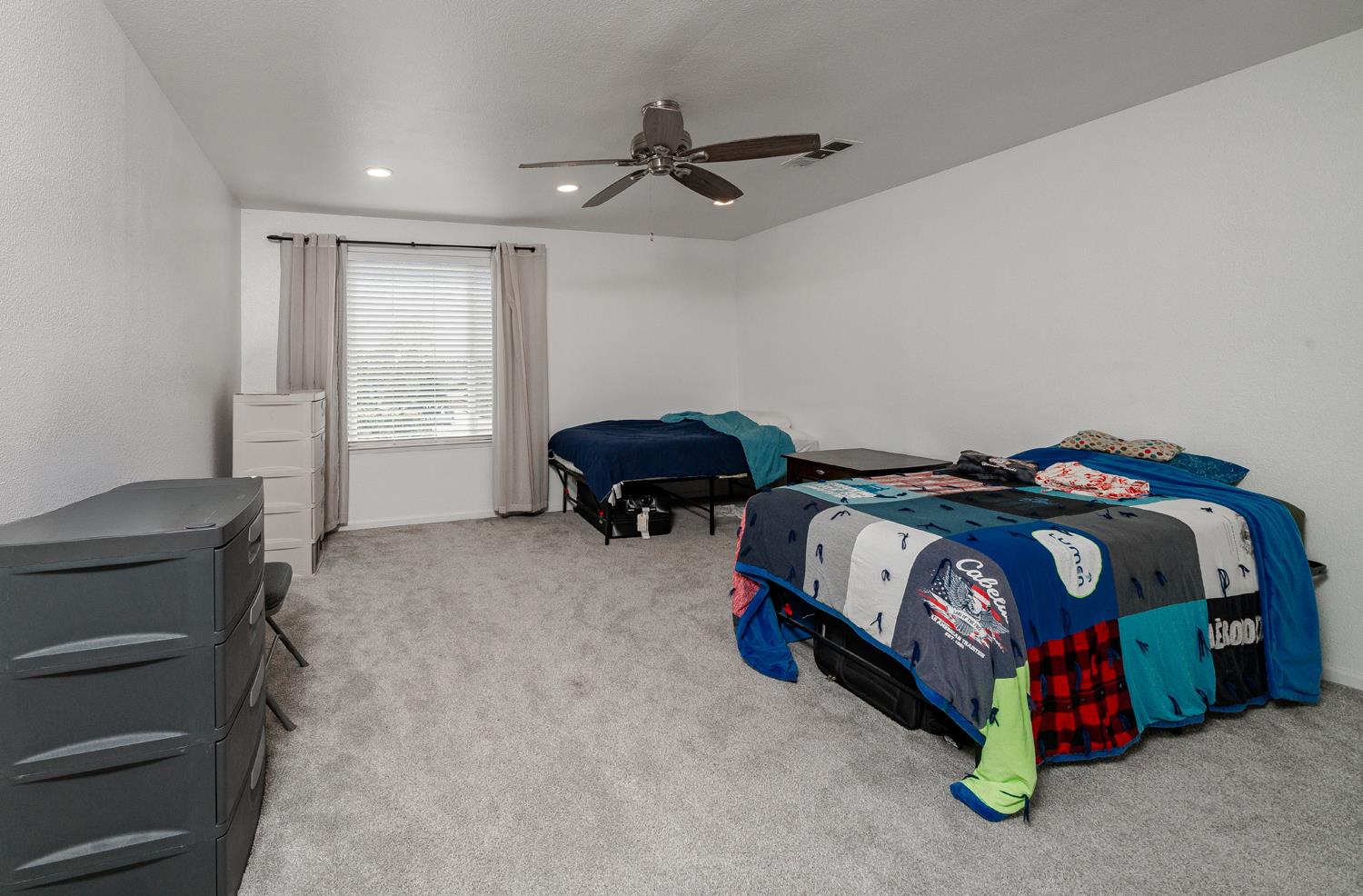 7044 E Clinton Ave, Fresno, CA 93737