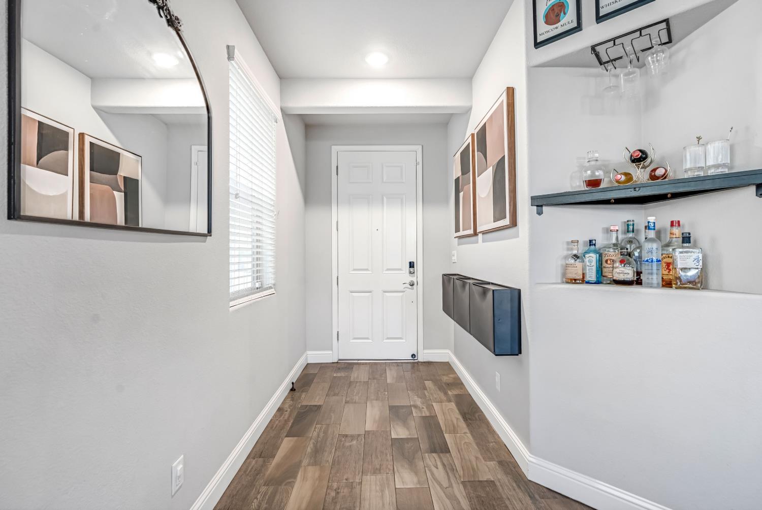 2760 N Sophie Dr, Fresno, CA 93727