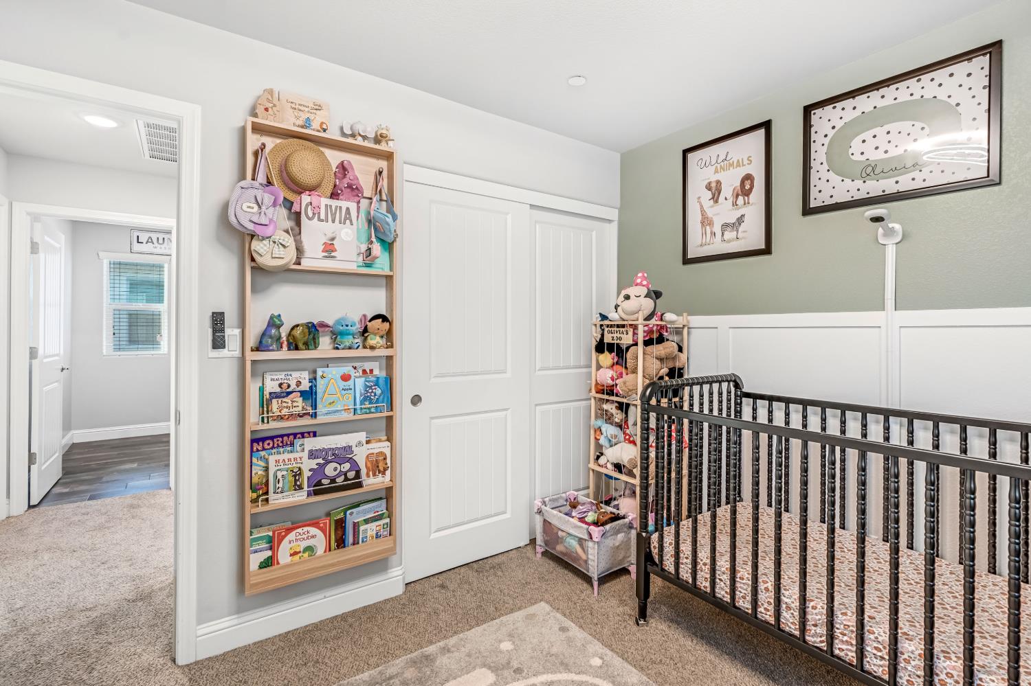 2760 N Sophie Dr, Fresno, CA 93727