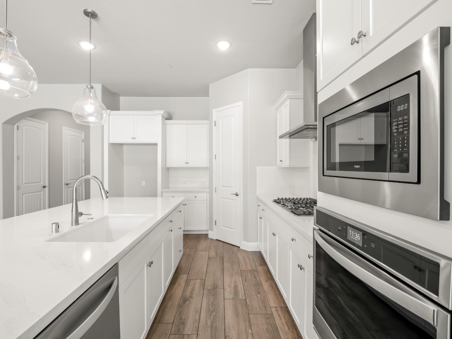1751 N Kaweah Ave, Clovis, CA 93619