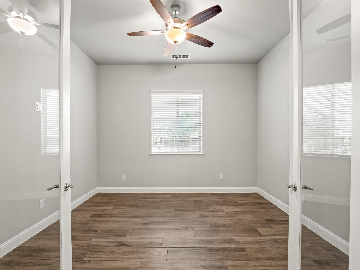 1751 N Kaweah Ave, Clovis, CA 93619