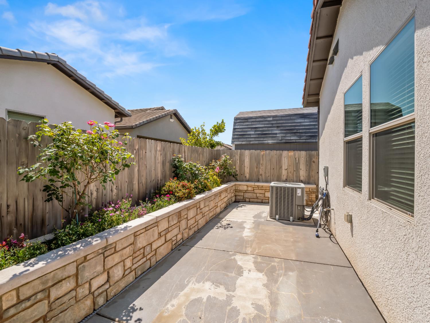 1751 N Kaweah Ave, Clovis, CA 93619