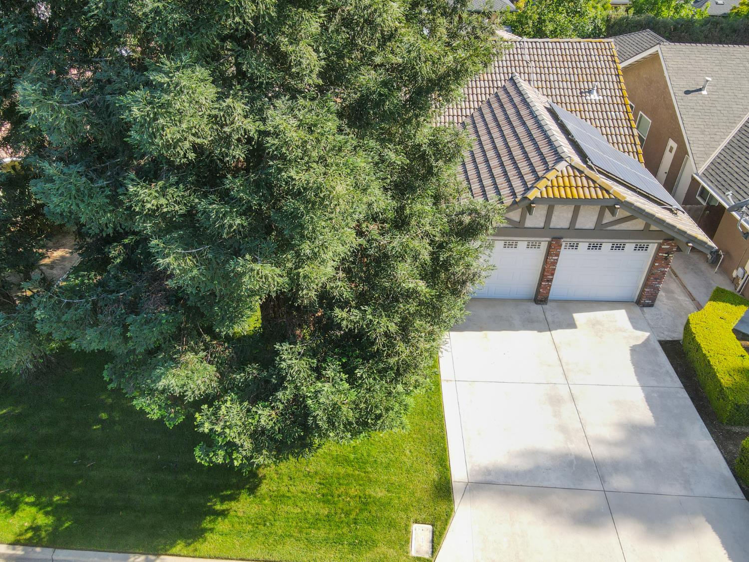 1917 E Quincy Ave, Fresno, CA 93720