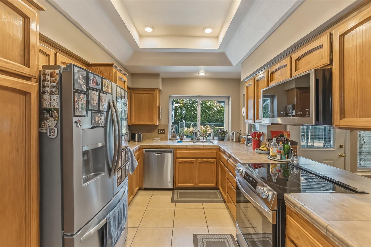 1917 E Quincy Ave, Fresno, CA 93720