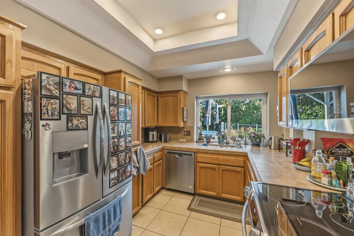 1917 E Quincy Ave, Fresno, CA 93720