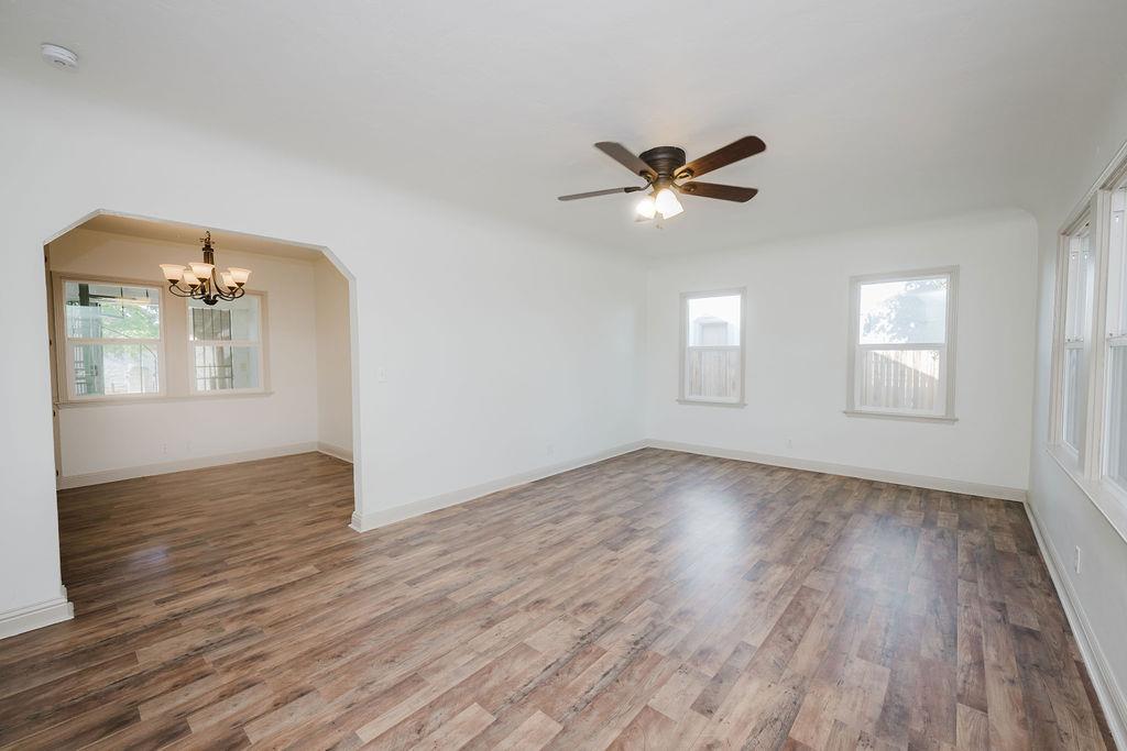 1421 E Terrace Ave, Fresno, CA 93704