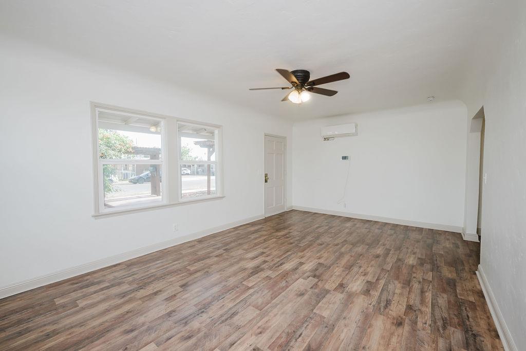 1421 E Terrace Ave, Fresno, CA 93704