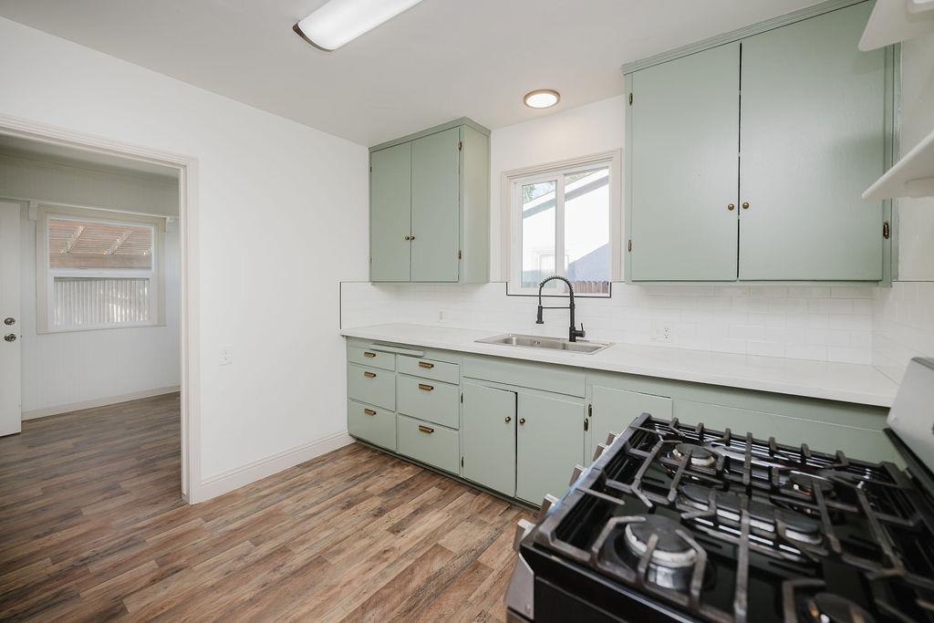 1421 E Terrace Ave, Fresno, CA 93704