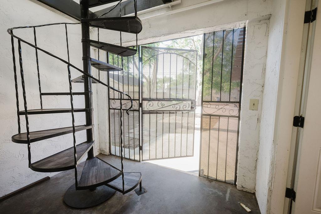 1421 E Terrace Ave, Fresno, CA 93704