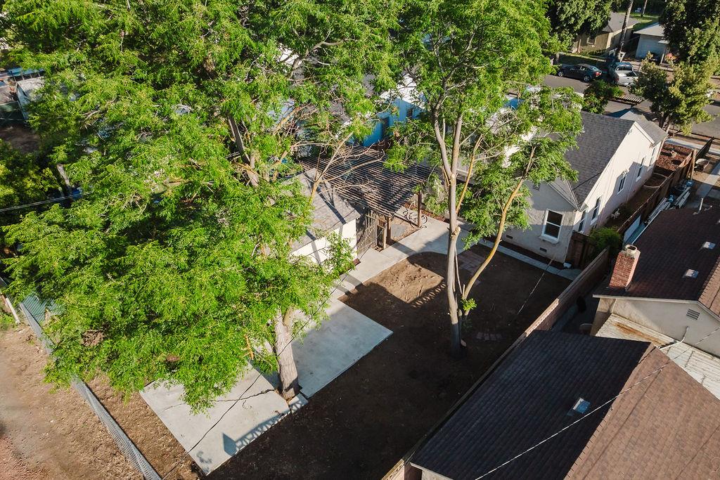 1421 E Terrace Ave, Fresno, CA 93704