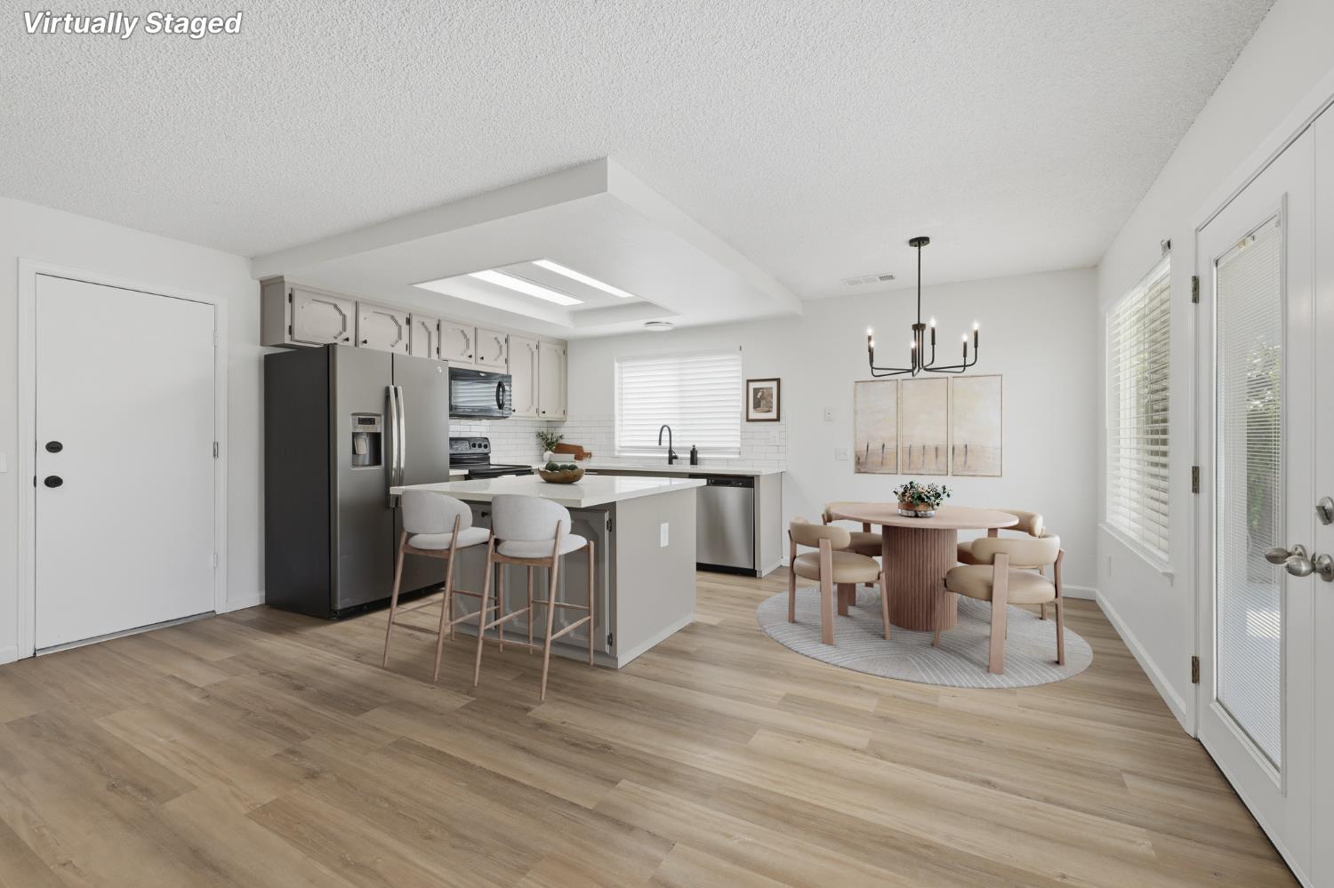 5361 N El Sol Ave, Fresno, CA 93722