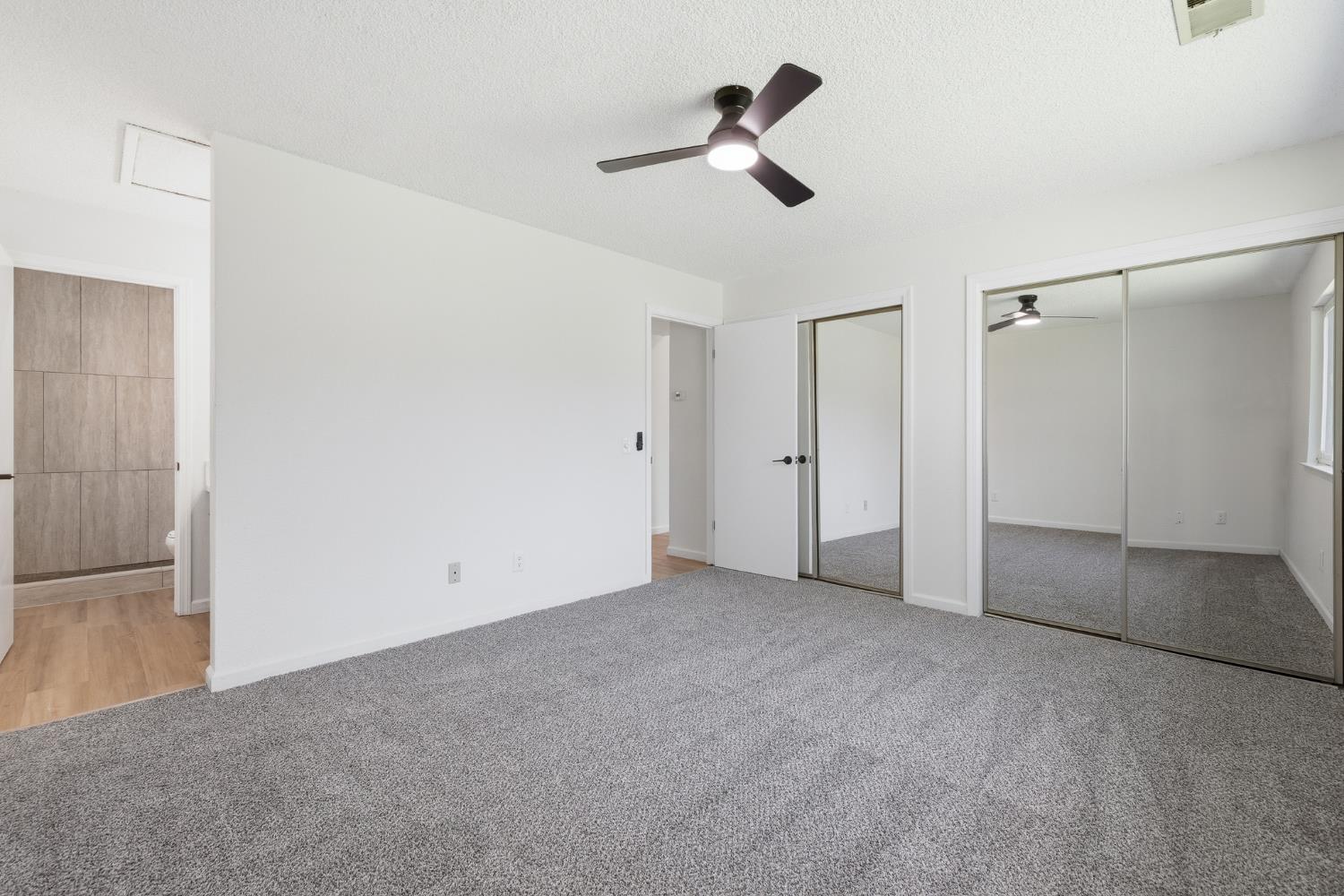 5361 N El Sol Ave, Fresno, CA 93722