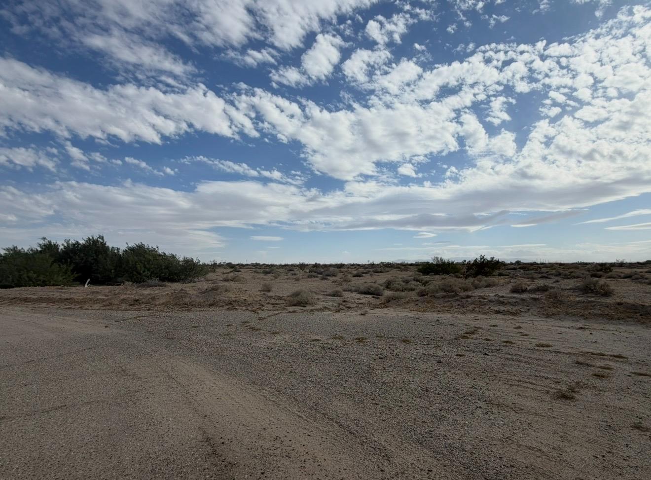 1 Sea Manor Ave, Imperial, CA 92275