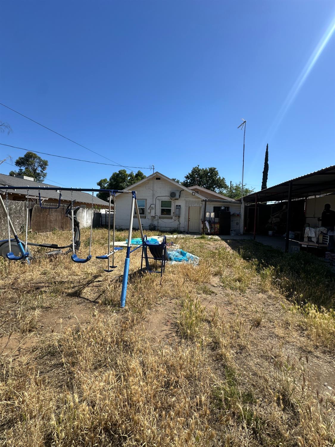 4511 E Balch, Fresno, CA 93702