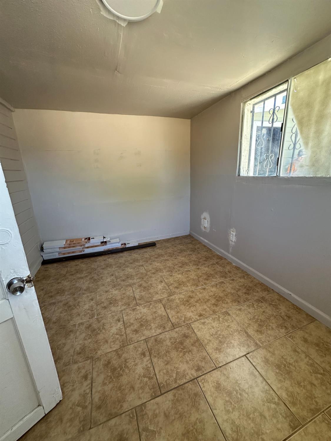4511 E Balch, Fresno, CA 93702