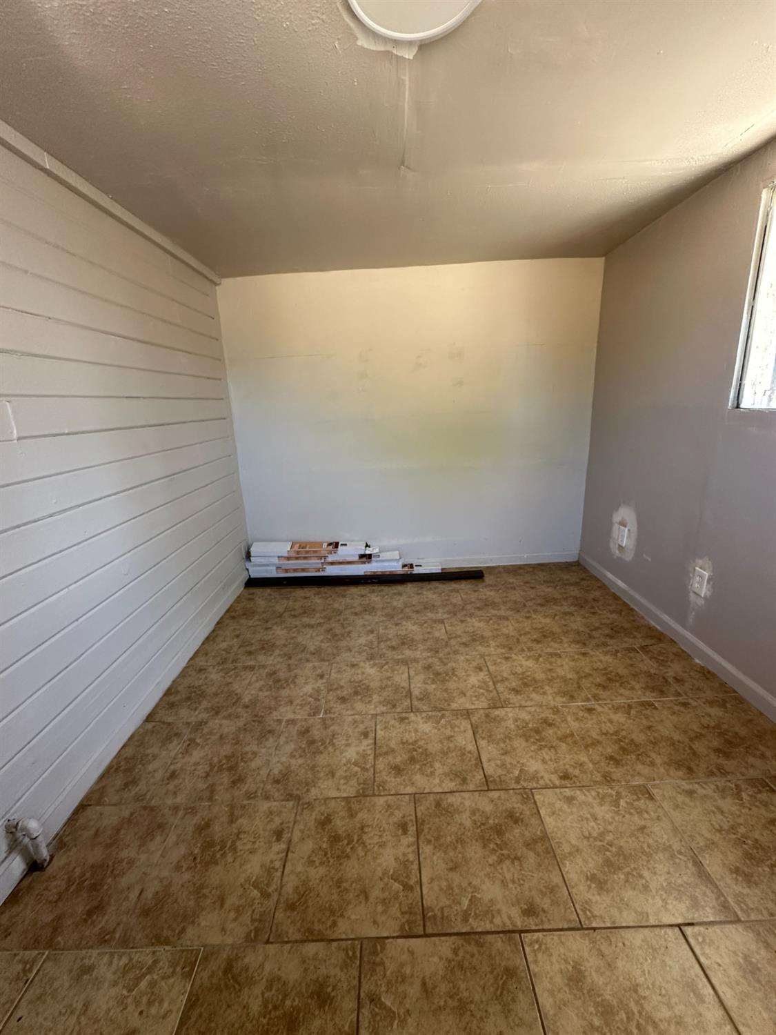 4511 E Balch, Fresno, CA 93702