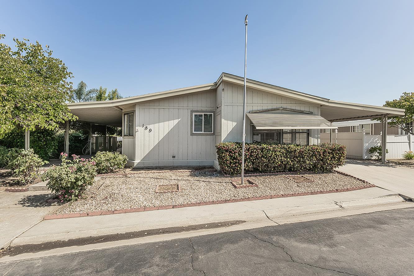 1701 Dinuba Ave #180, Selma, CA 93662
