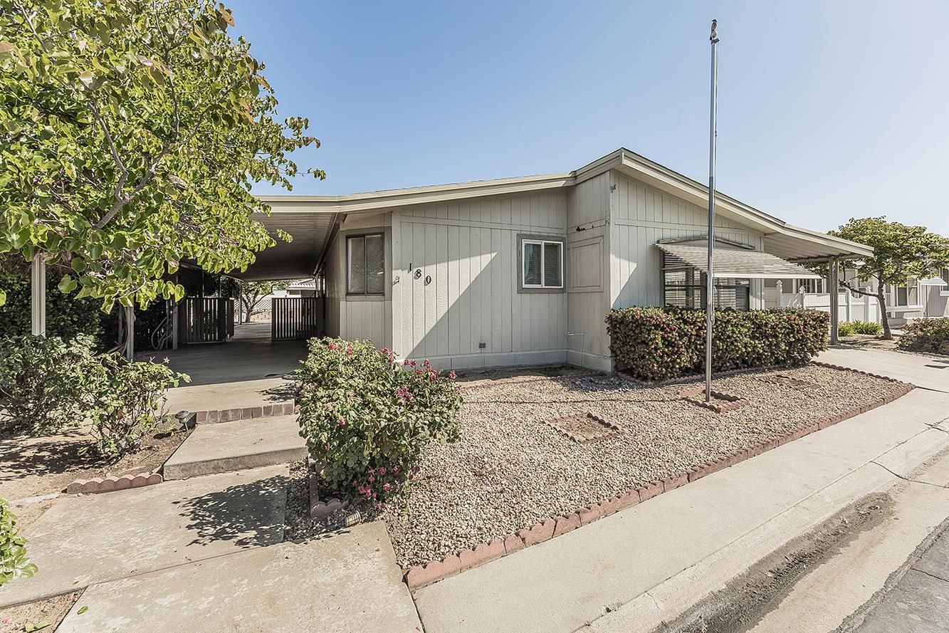 1701 Dinuba Ave #180, Selma, CA 93662