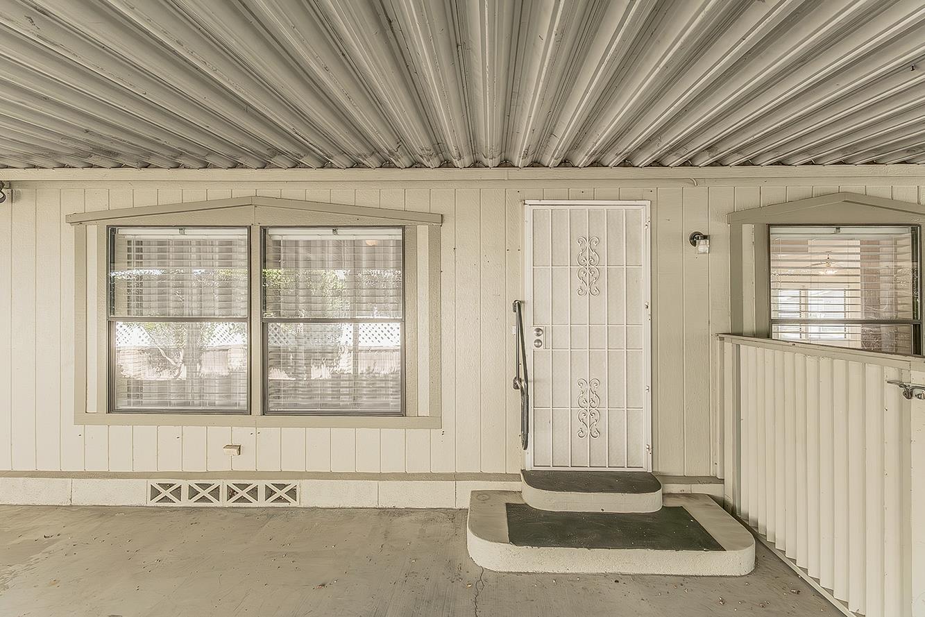 1701 Dinuba Ave #180, Selma, CA 93662