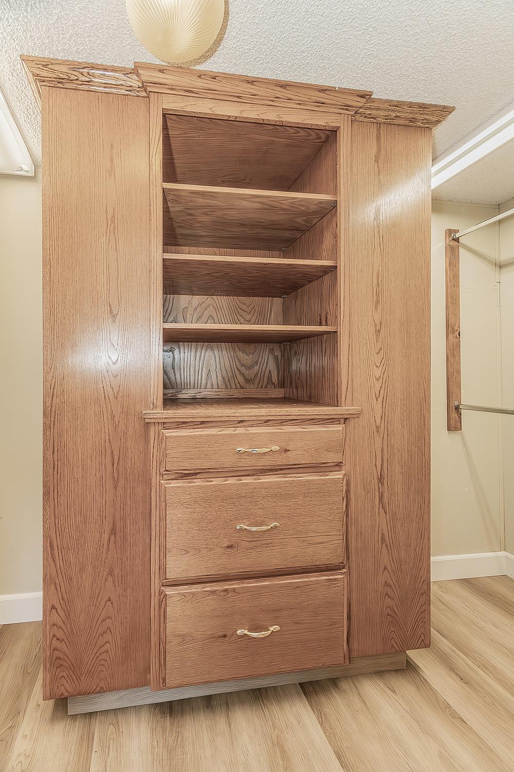 1701 Dinuba Ave #180, Selma, CA 93662