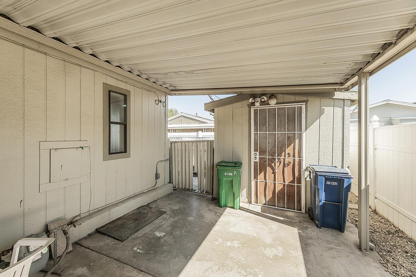 1701 Dinuba Ave #180, Selma, CA 93662