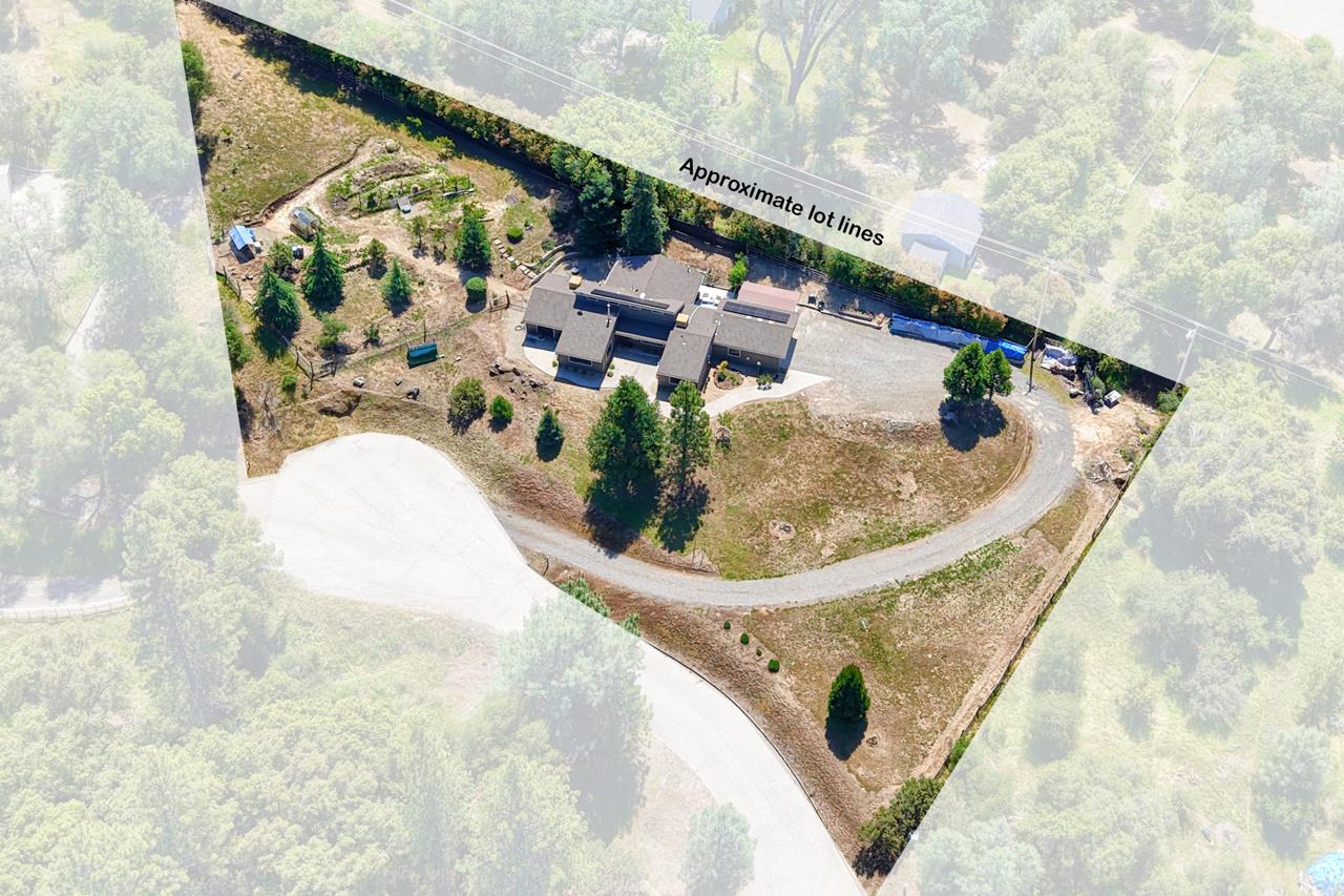 50856 Westview Ct, Oakhurst, CA 93644