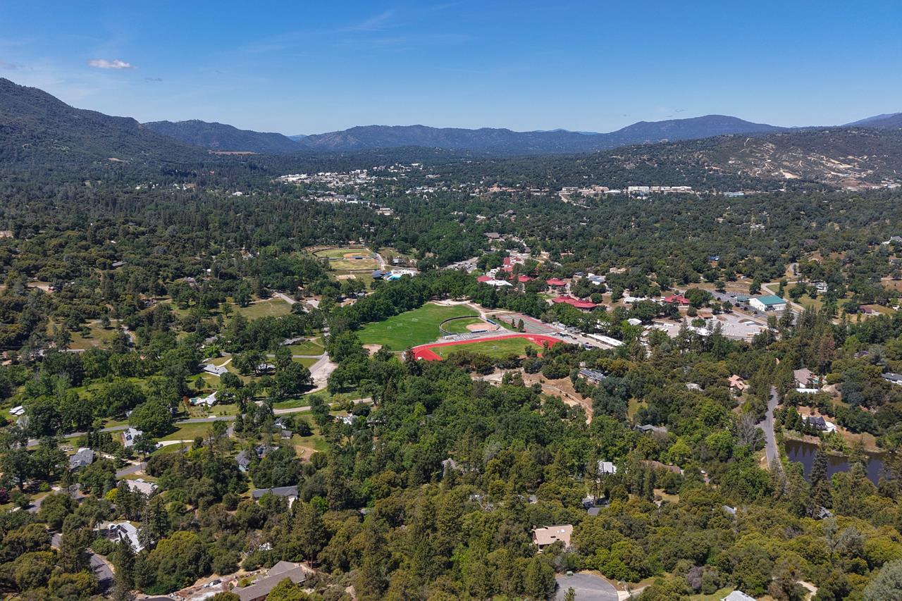 50856 Westview Ct, Oakhurst, CA 93644