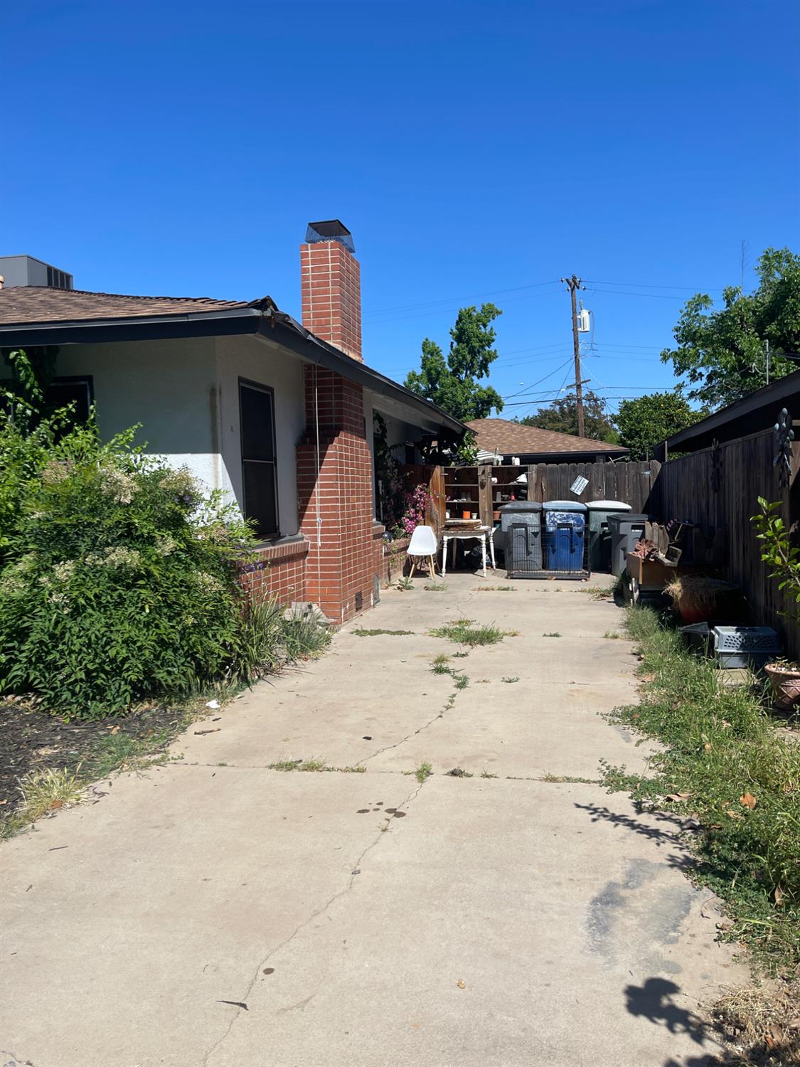 2446 N Adoline, Fresno, CA 93705