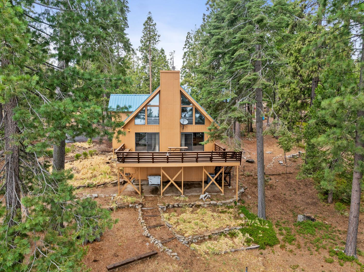 38018 Glenwood Ln, Shaver Lake, CA 93664