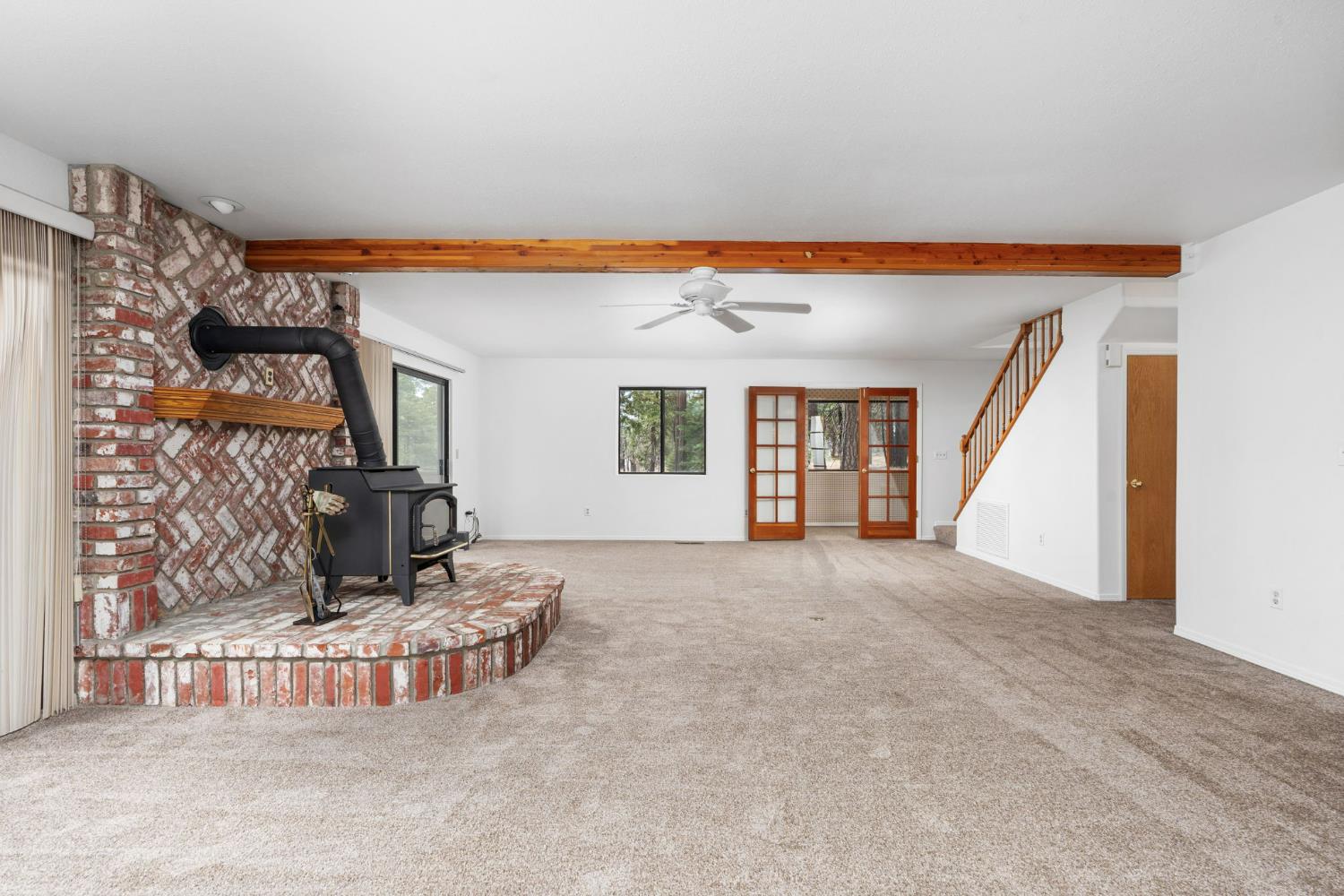 38018 Glenwood Ln, Shaver Lake, CA 93664