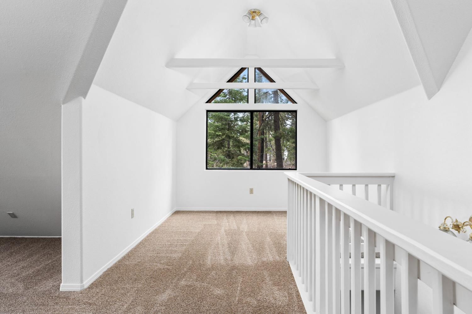 38018 Glenwood Ln, Shaver Lake, CA 93664