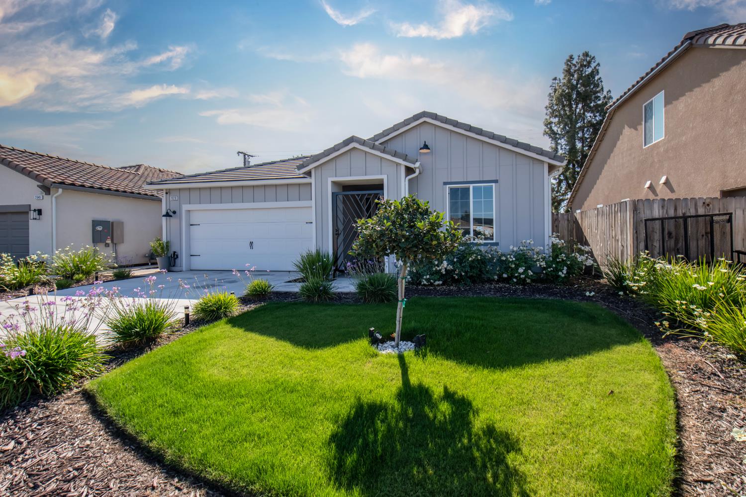 2020 Descanso Ave, Clovis, CA 93619