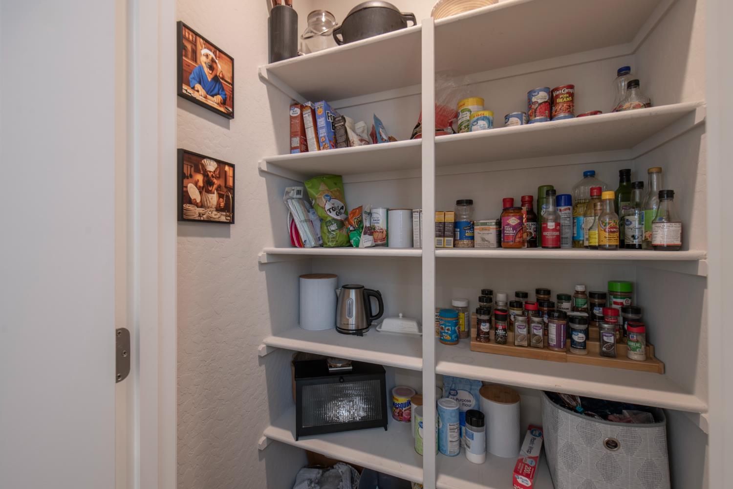 2020 Descanso Ave, Clovis, CA 93619