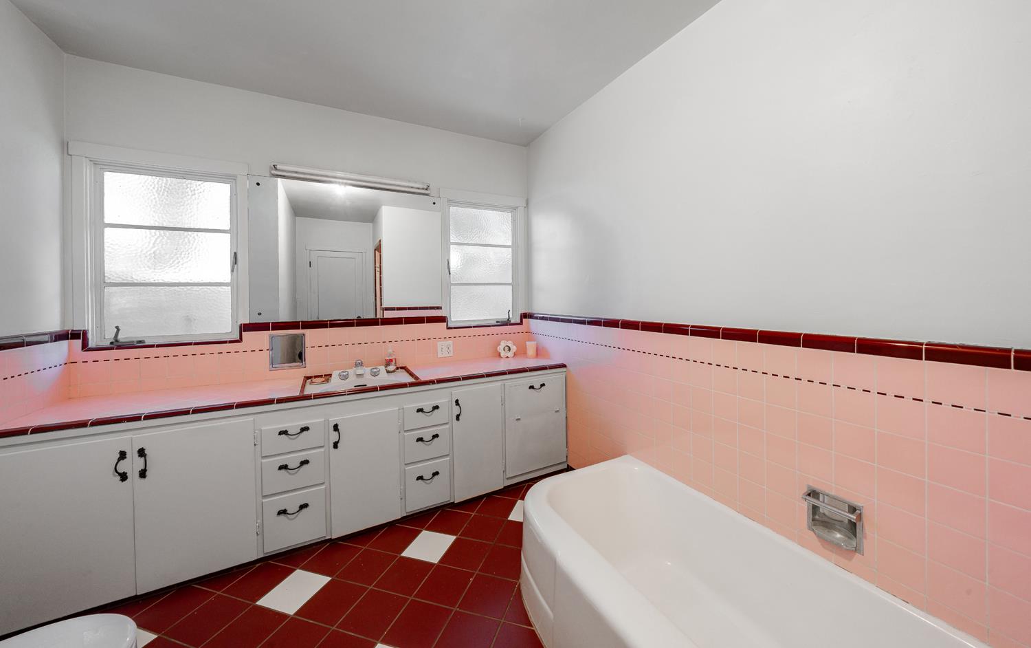 4886 N Arcade Ave, Fresno, CA 93704