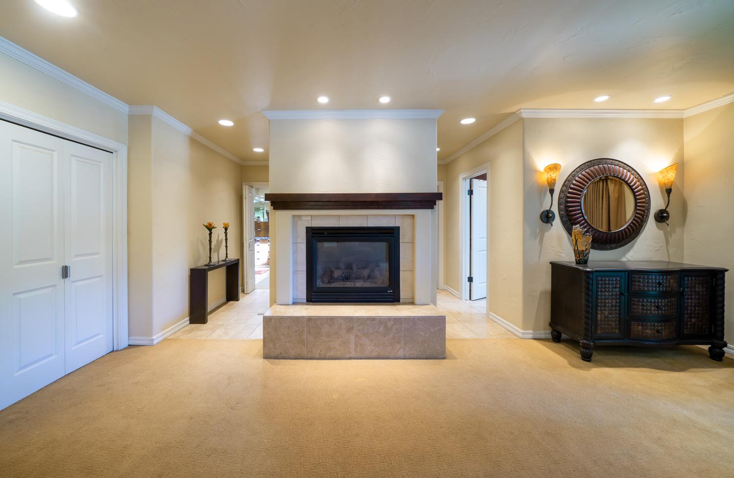 4886 N Arcade Ave, Fresno, CA 93704