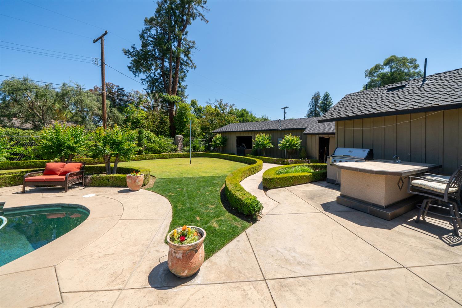 4886 N Arcade Ave, Fresno, CA 93704