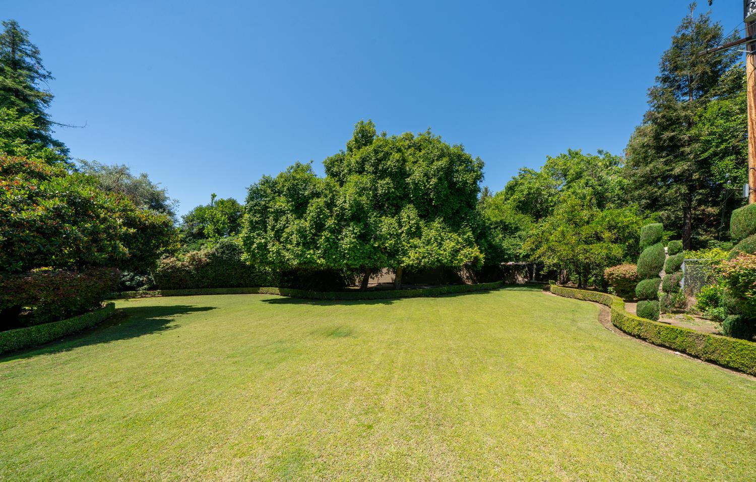4886 N Arcade Ave, Fresno, CA 93704