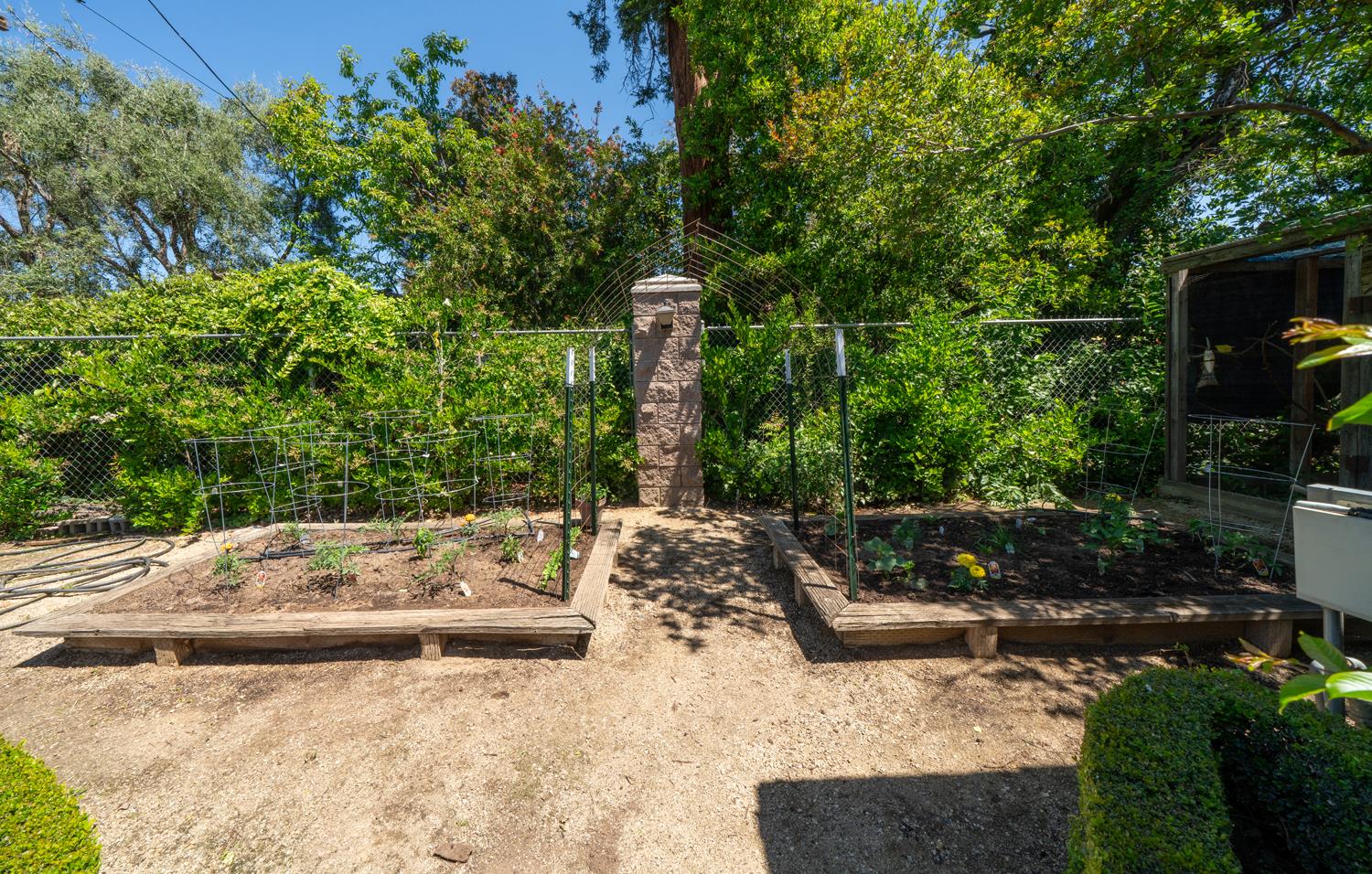 4886 N Arcade Ave, Fresno, CA 93704