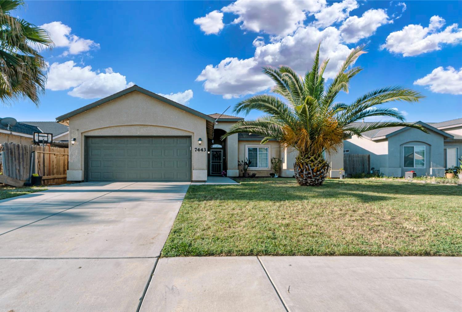 7443 Ensminger Ave, Tulare, CA 93291